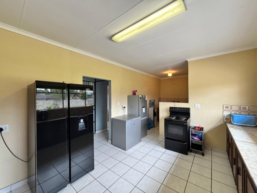 4 Bedroom Property for Sale in La Hoff North West